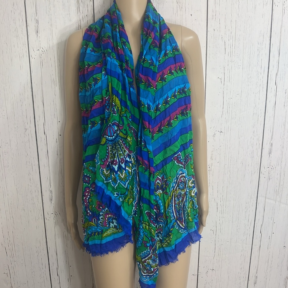Vera Bradley 100% Rayon Scarf Headwrap Hijab Paisley